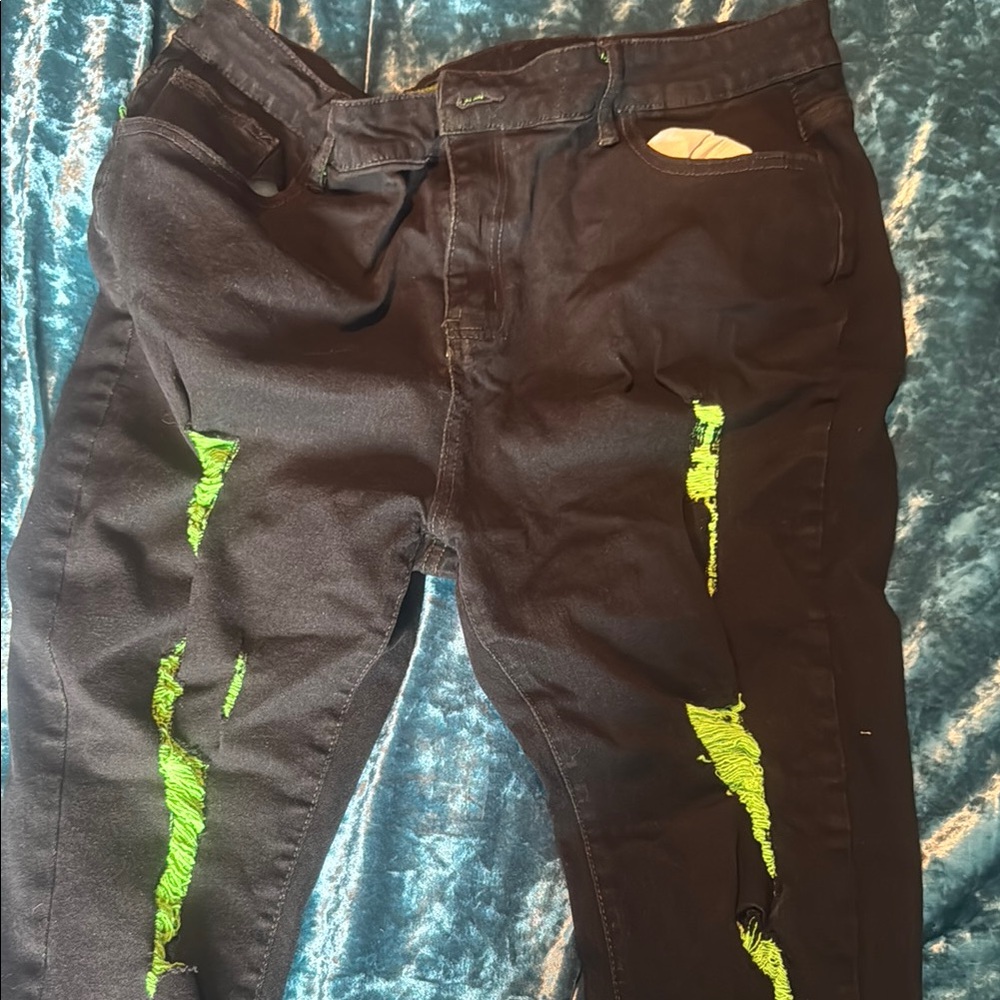 Stylish Black and Green Jeans